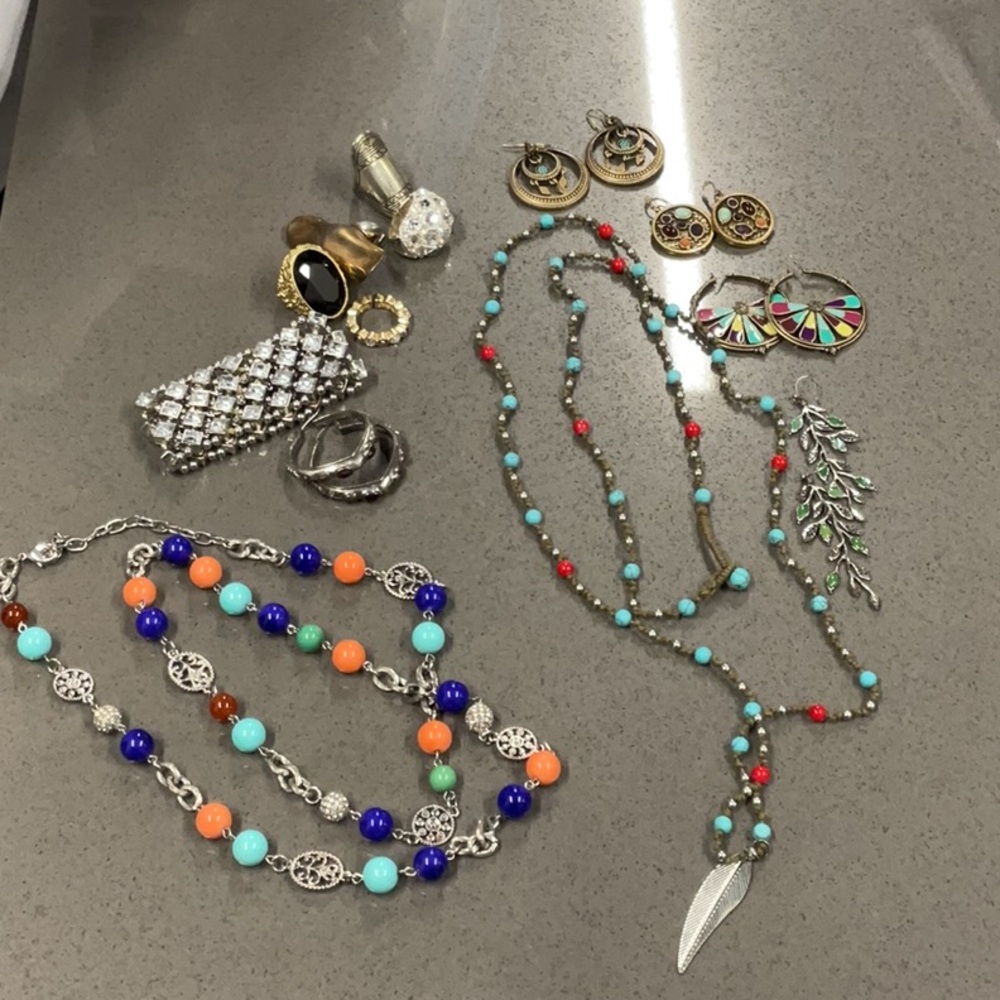 Women’s accessories